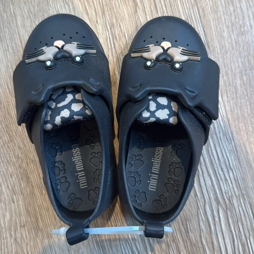 Mini Melissa size 7 EUR / 22-23